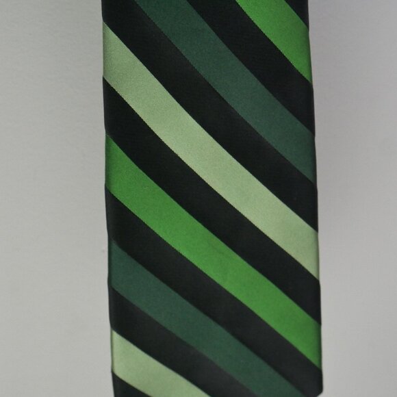 Express Mens Necktie Tie 100% Silk Green Black Diagonal Stripe - Picture 8 of 10